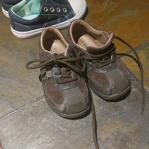 Boys stride rite shoes